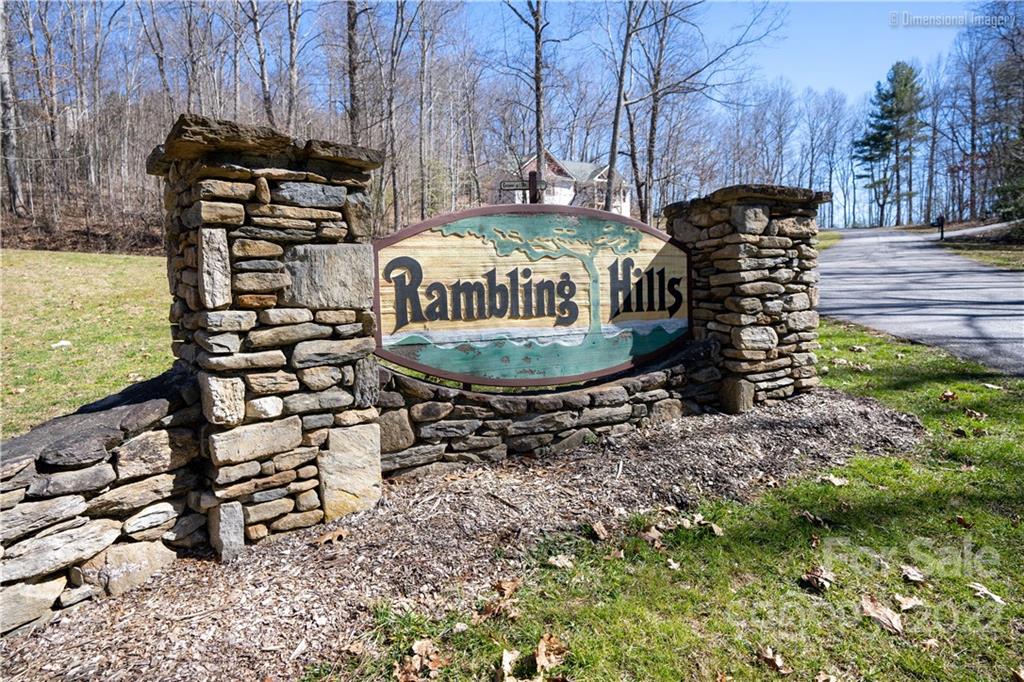 Property image 1 at 221 Coopers Drive, Hendersonville, NC 28739