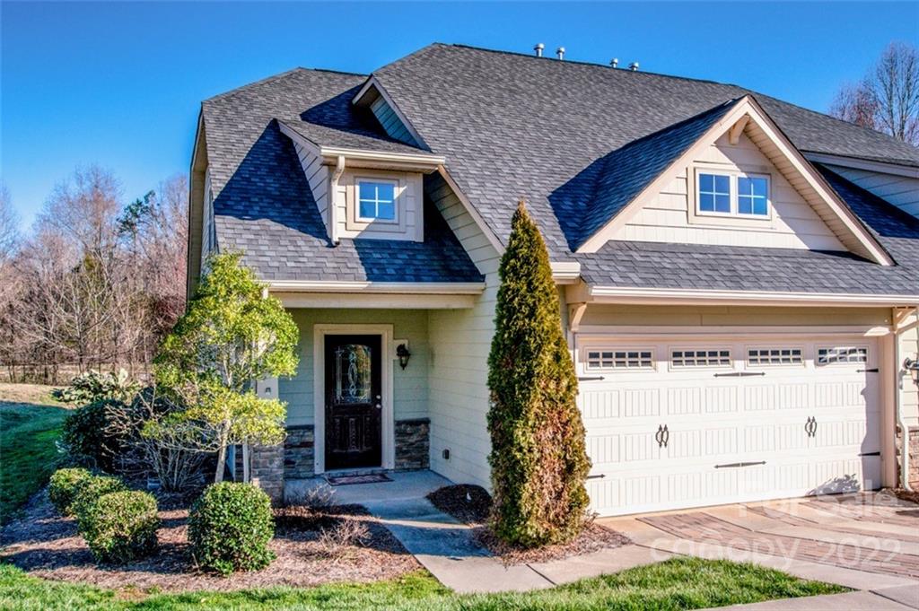 Property image 1 at 192 Aztec Circle, Mooresville, NC 28117