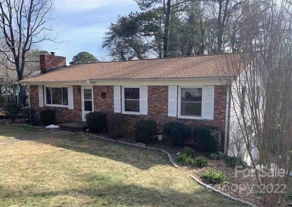 Property image 1 at 173 Governors View Road, Asheville, NC 28805