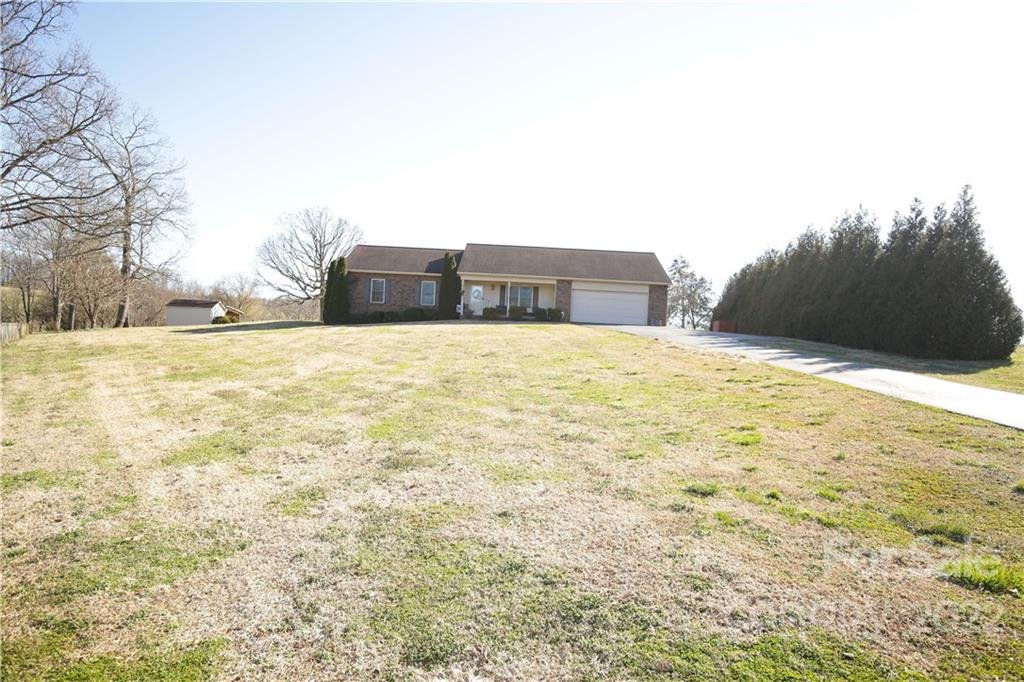 Property image 1 at 598 Stable Brook Lane, Taylorsville, NC 28681
