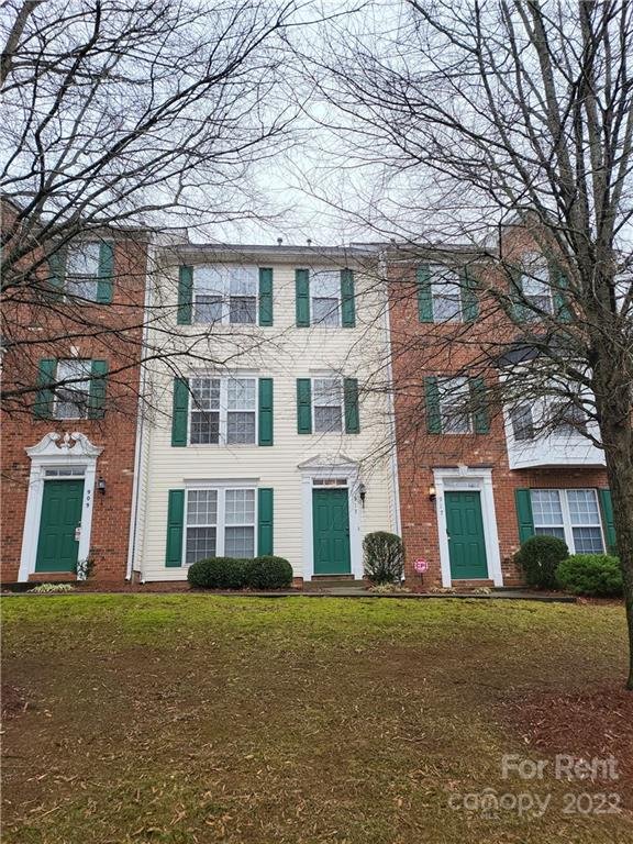 Property image 1 at 913 Tiger Lane, Charlotte, NC 28262