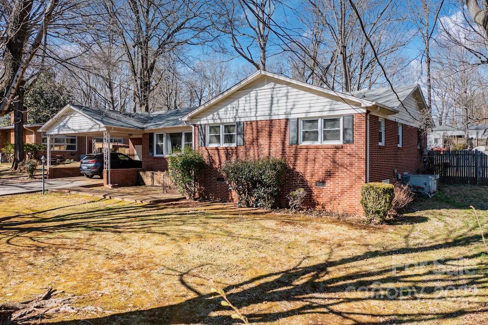 Property image 1 at 205 5th Street, Conover, NC 28613