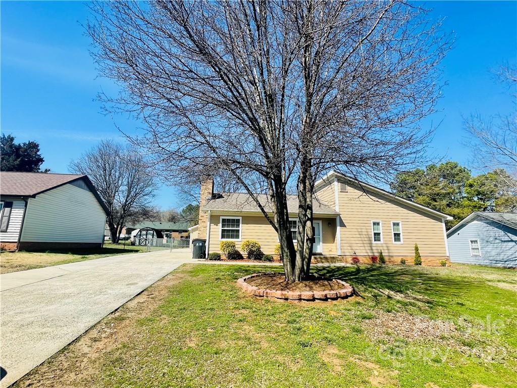 Property image 1 at 7220 Bramblewood Drive, Charlotte, NC 28217