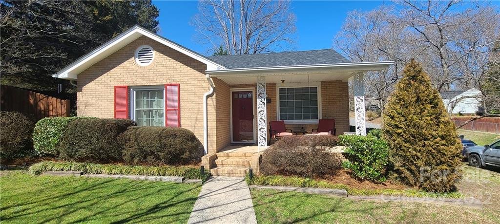 Property image 1 at 1402 W Mauney Avenue, Gastonia, NC 28052