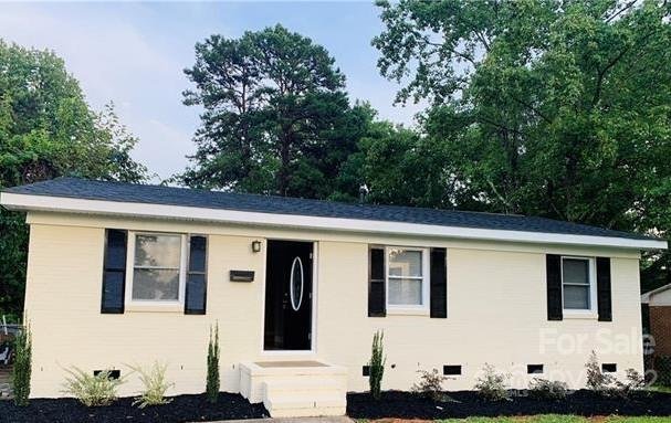 Property image 1 at 4238 Oak Forest Drive, Charlotte, NC 28215