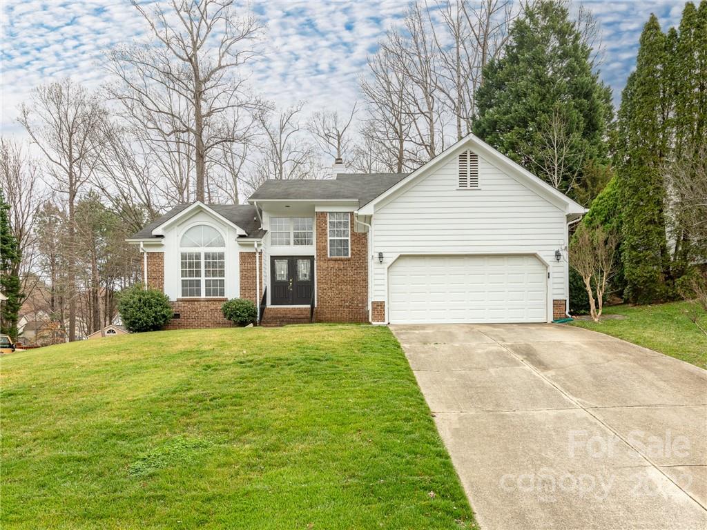 Property image 1 at 3928 Armitage Drive, Charlotte, NC 28269