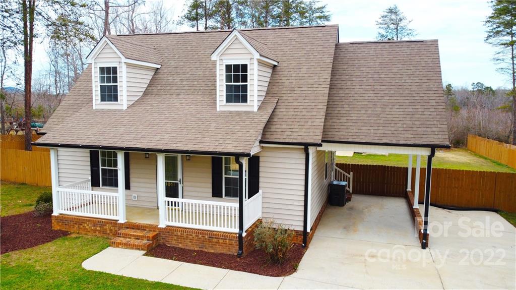 Property image 1 at 1017 Courtney Cove Court, Gastonia, NC 28052