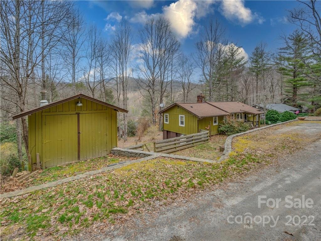 Property image 1 at 427 Chestnut Hill Loop, Gerton, NC 28735