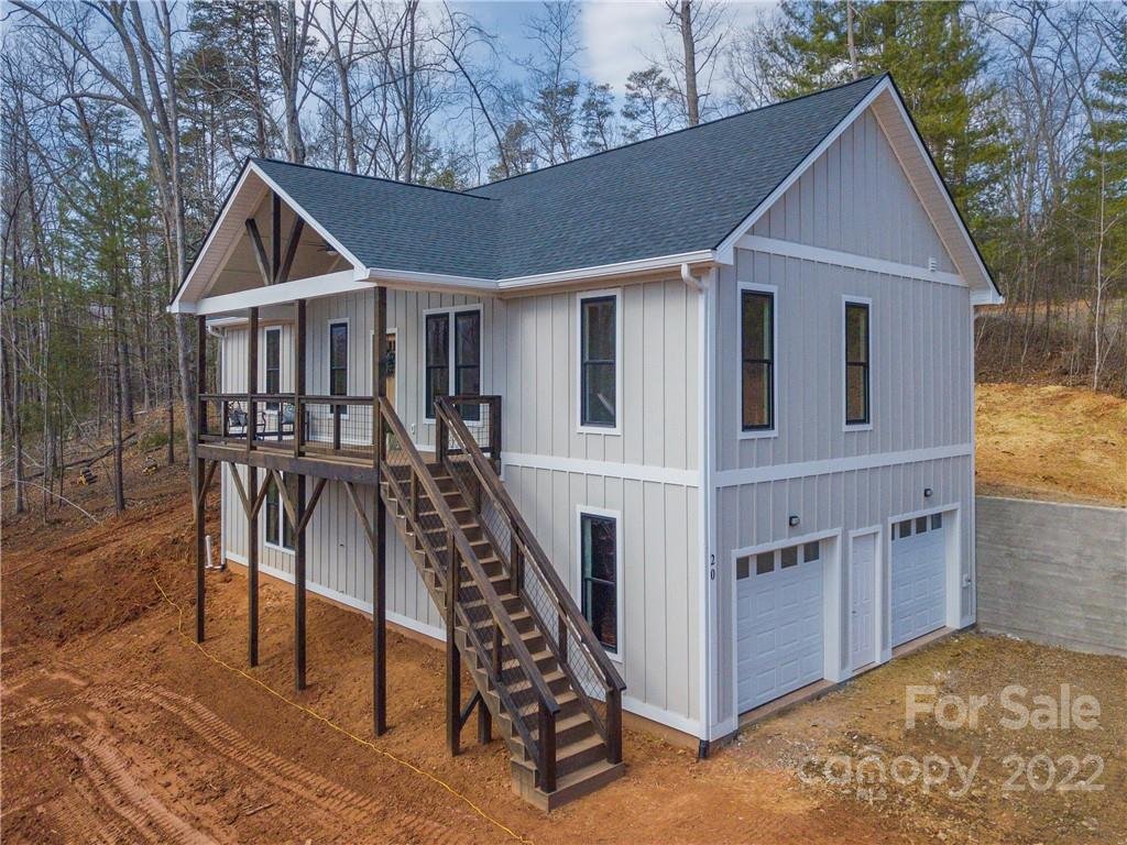 Property image 1 at 20 Oak Mountain Drive, Leicester, NC 28748