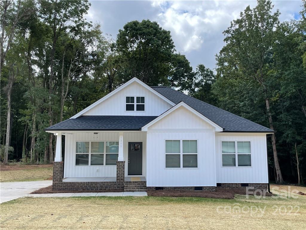 Property image 1 at 1211 Mason Way, Mount Holly, NC 28120