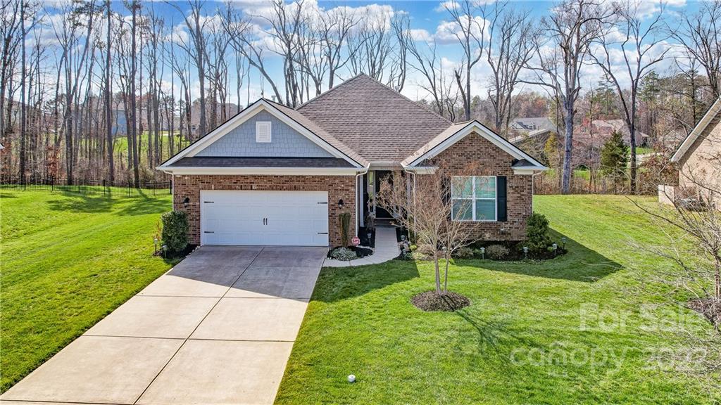 8751 Mullis Forest Court