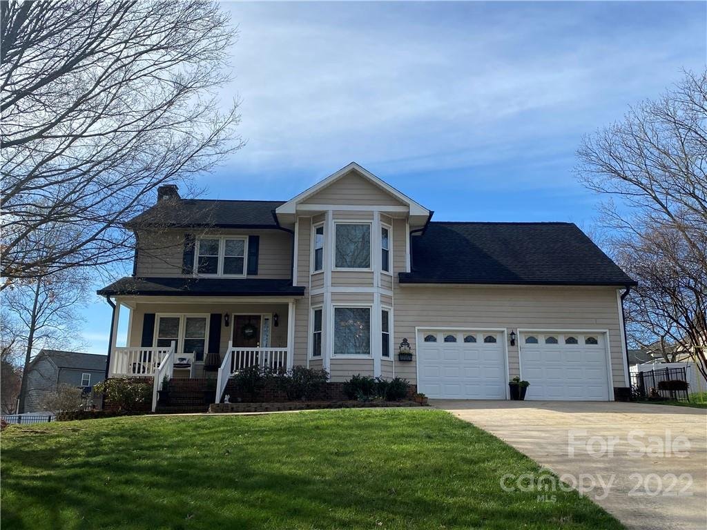 Property image 1 at 105 Tupelo Court, Mount Holly, NC 28120