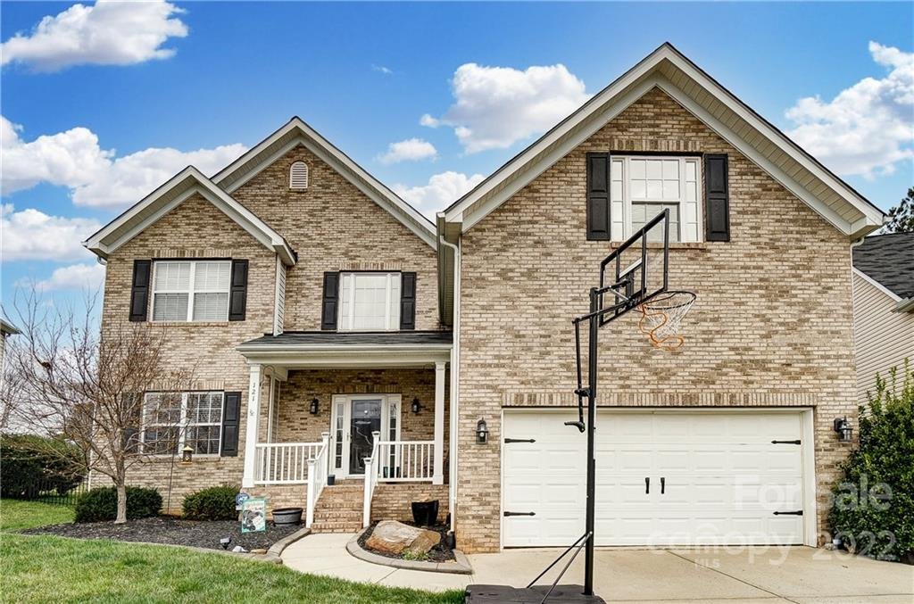 Property image 1 at 121 Planters Drive, Statesville, NC 28677