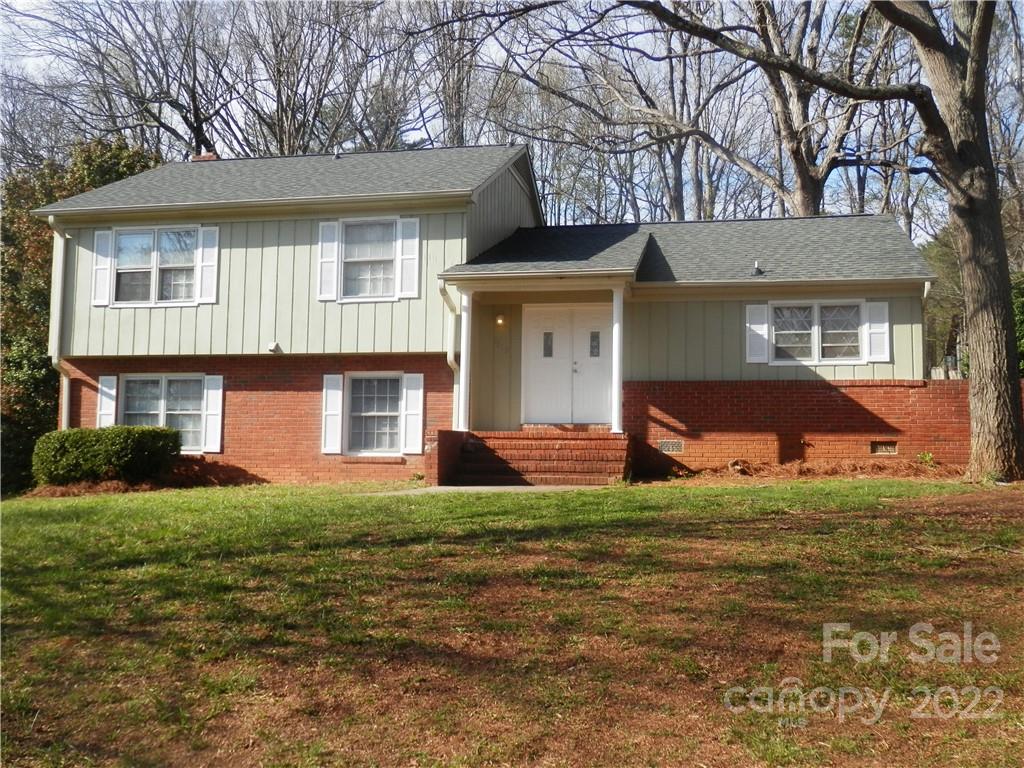 Property image 1 at 7515 Riding Trail Road, Charlotte, NC 28212