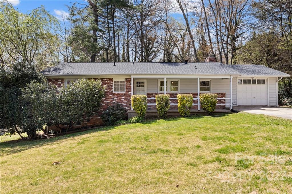 Property image 1 at 13 Pinehurst Road, Asheville, NC 28805