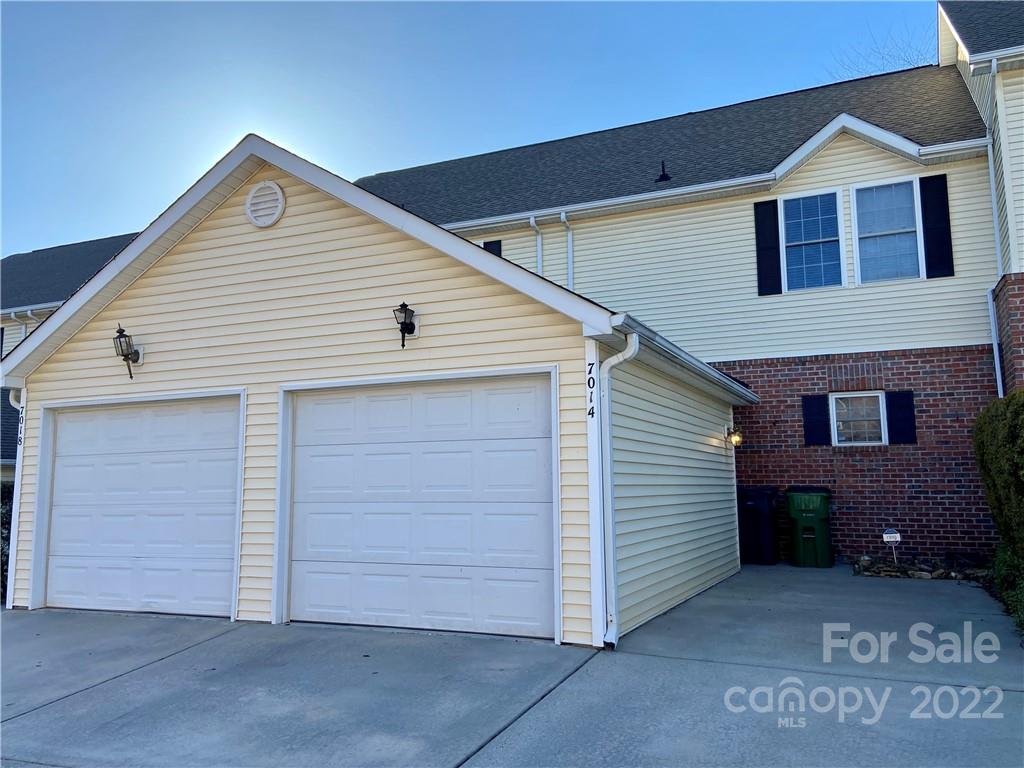 Property image 1 at 7014 Elm Hill Court, Charlotte, NC 28217