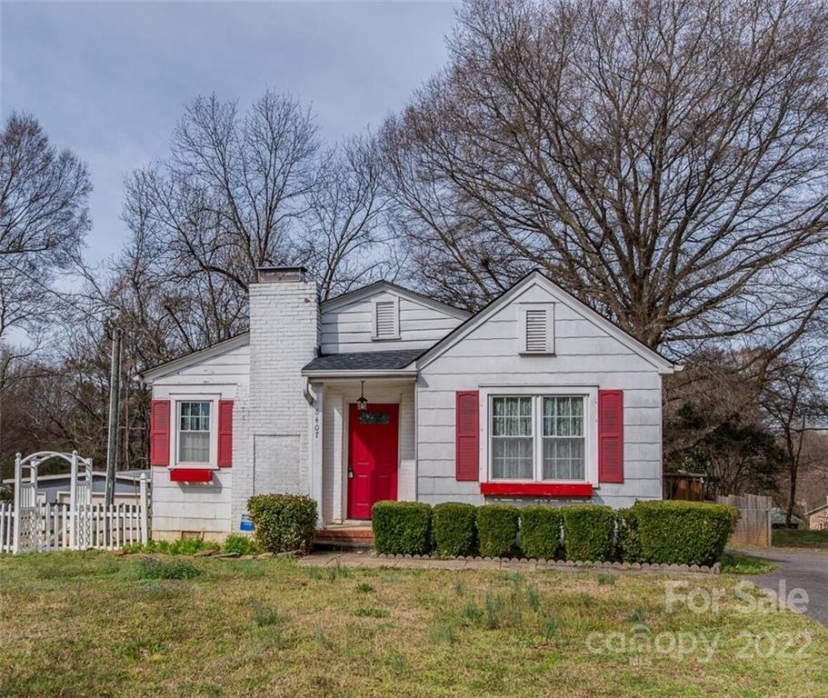 Property image 1 at 6407 Highland Avenue, Charlotte, NC 28215