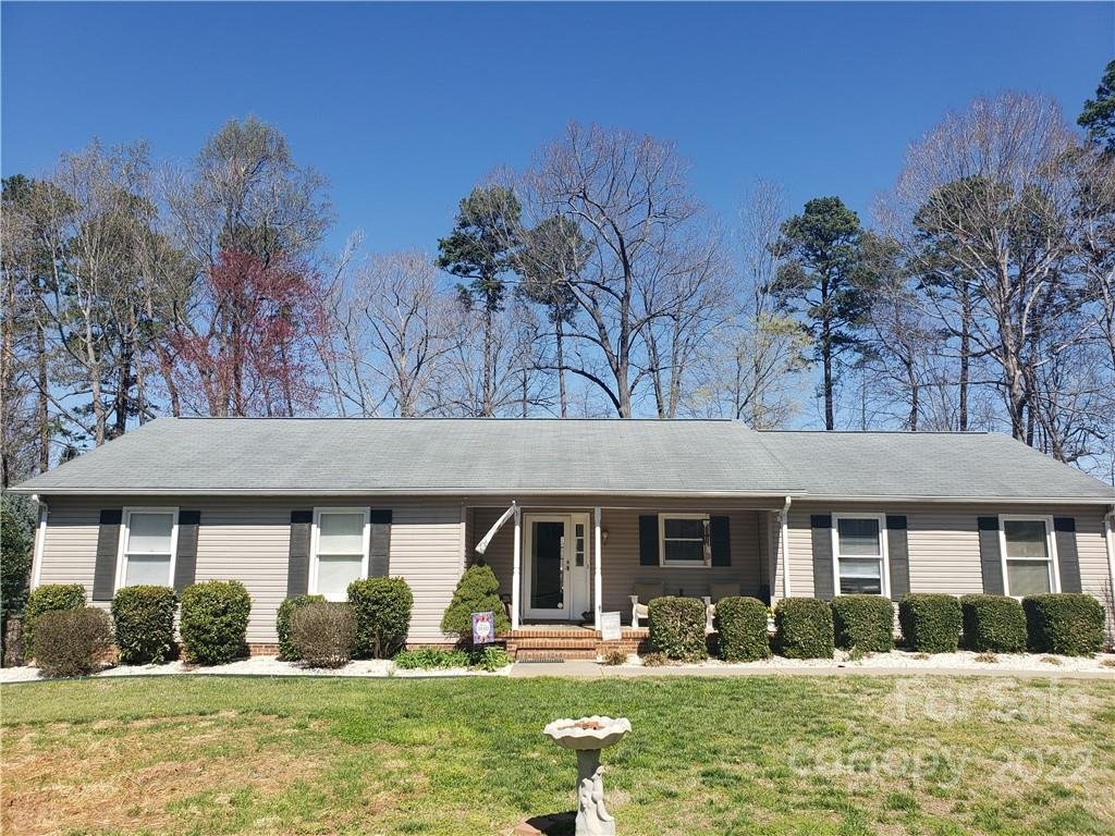 105 Carabelle Circle