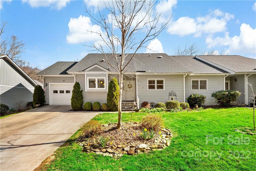 Property image 1 at 3 Llama Vista Court, Black Mountain, NC 28711