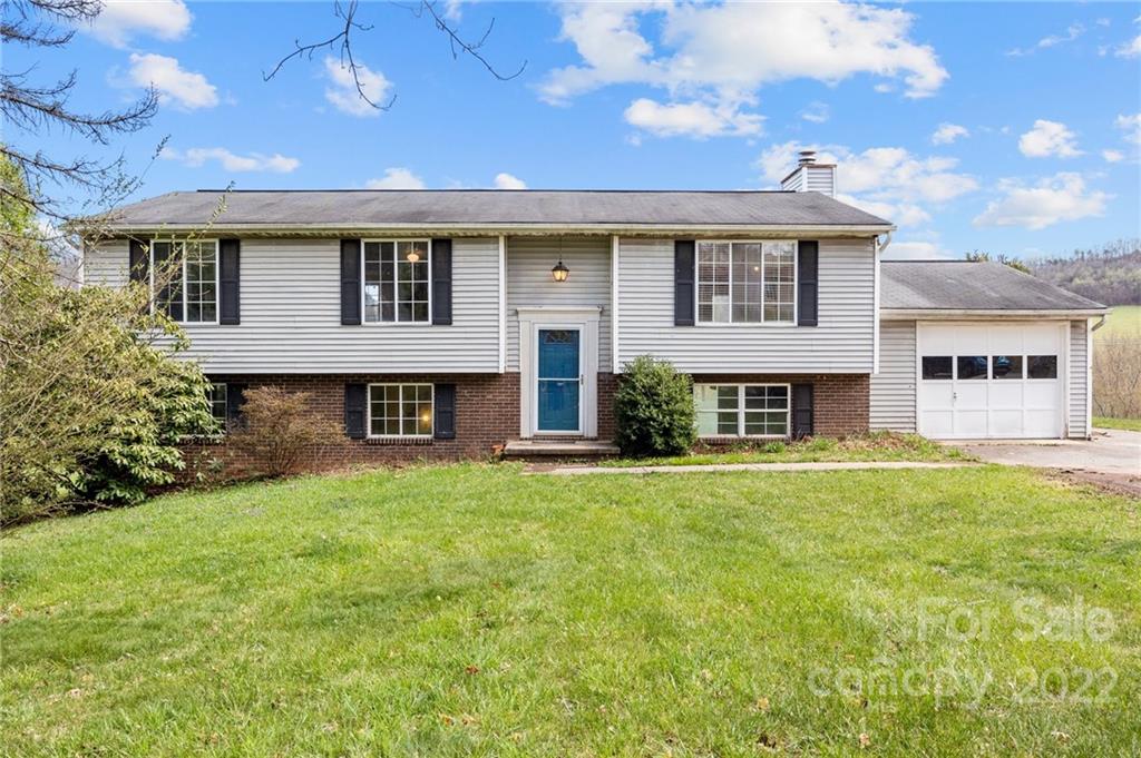 Property image 1 at 17 Sun Up Lane, Candler, NC 28715