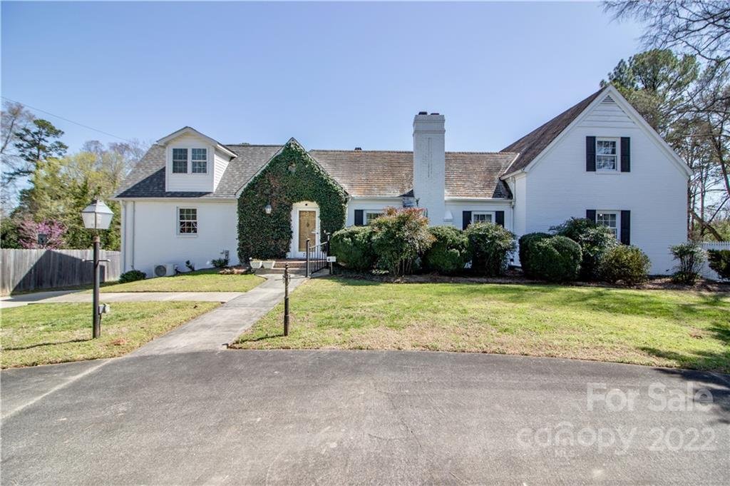 Property image 1 at 738 Mocksville Avenue, Salisbury, NC 28144