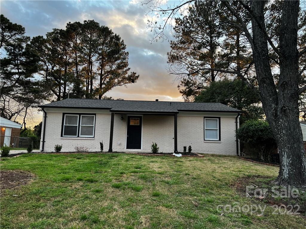 Property image 1 at 3623 Braden Drive, Charlotte, NC 28216