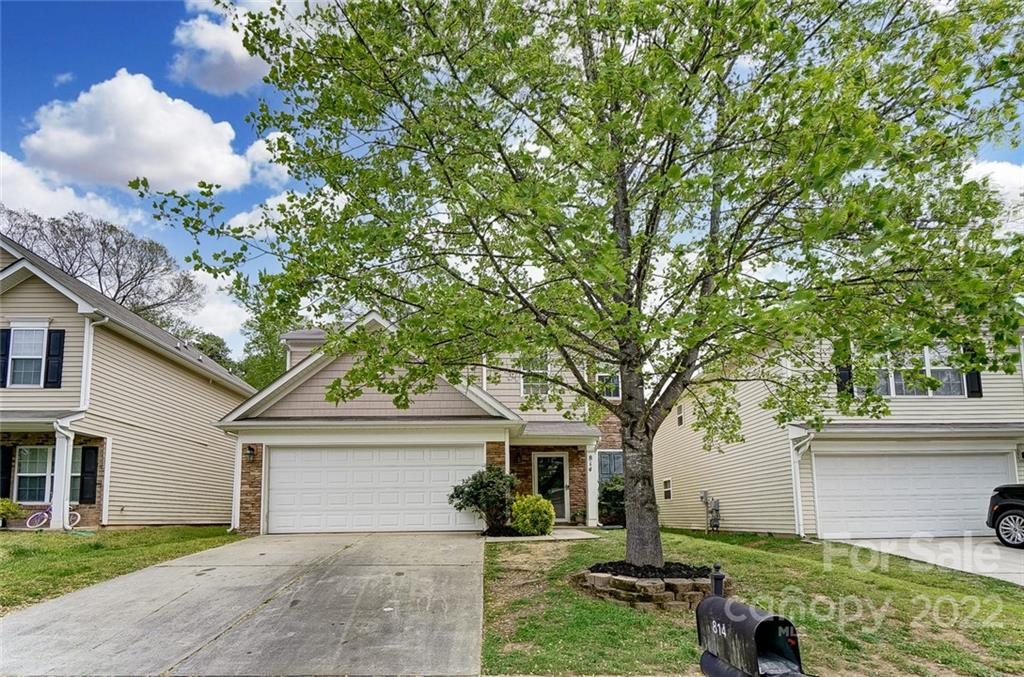 Property image 1 at 814 Rook Road, Charlotte, NC 28216