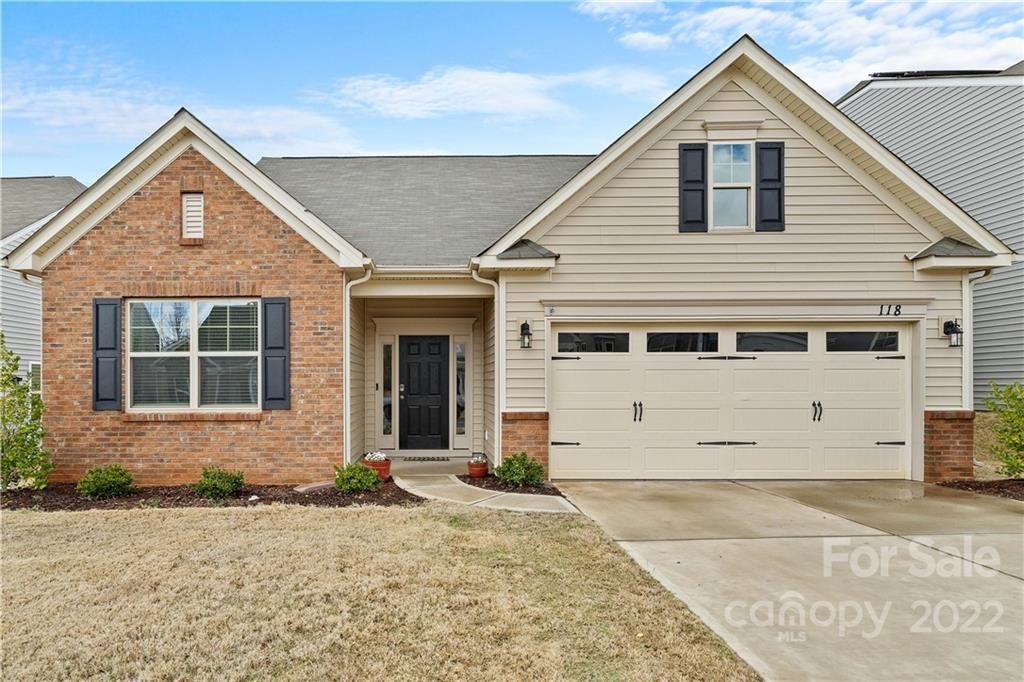 Property image 1 at 118 Toxaway Street, Mooresville, NC 28115