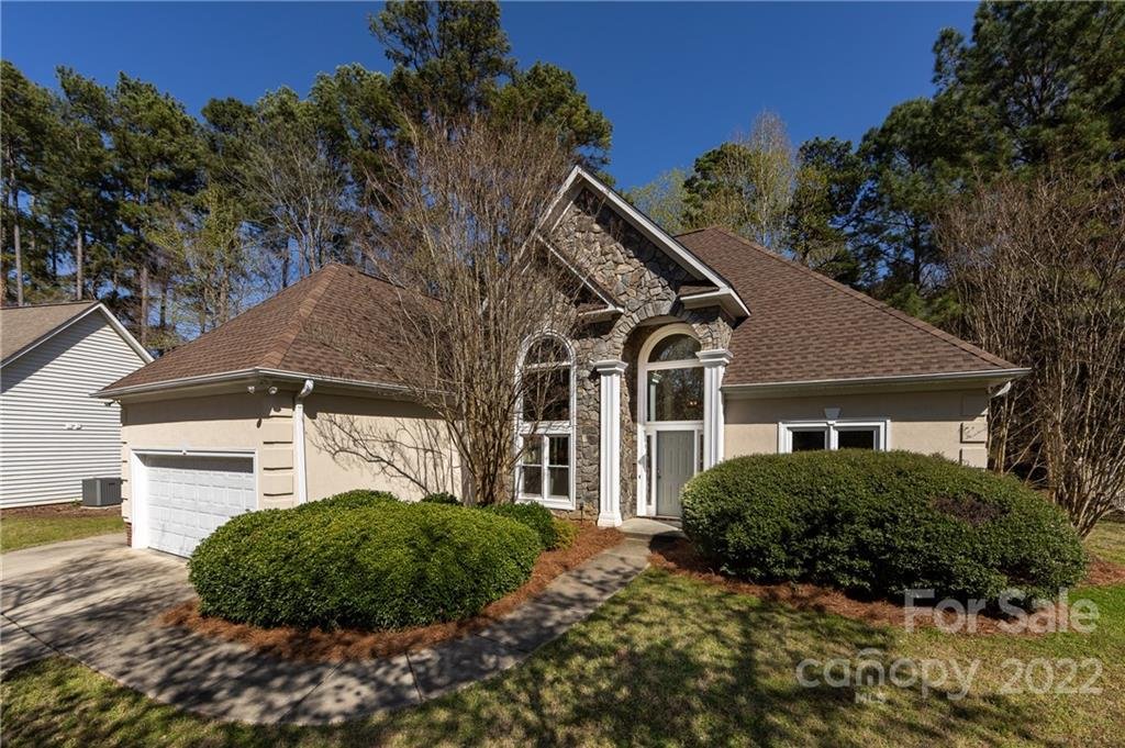 Property image 1 at 6616 Bevington Brook Lane, Charlotte, NC 28277