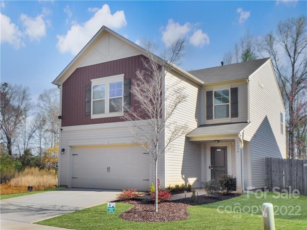 Property image 1 at 7054 Childress Lane, Charlotte, NC 28269