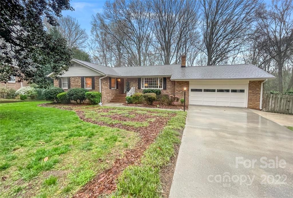 1408 E Colonial Drive