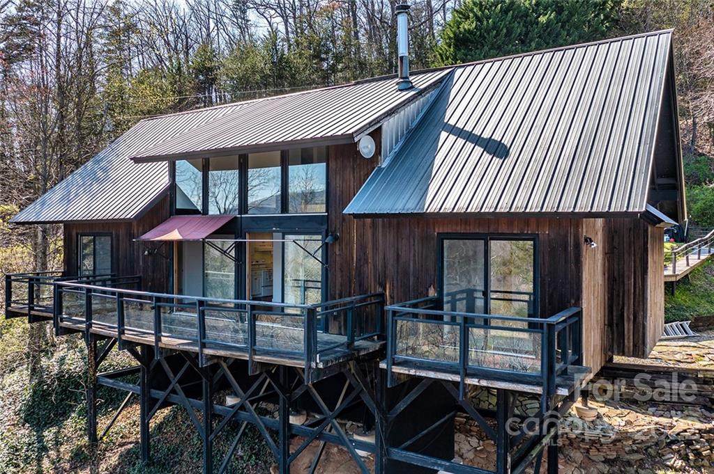 Property image 1 at 126 N Ridge Drive, Marion, NC 28752