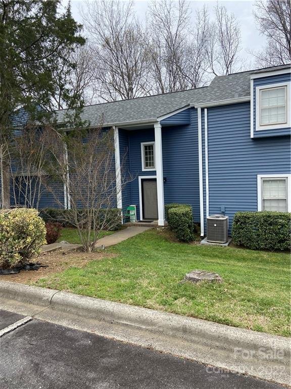 Property image 1 at 6534 Point Comfort Lane, Charlotte, NC 28226