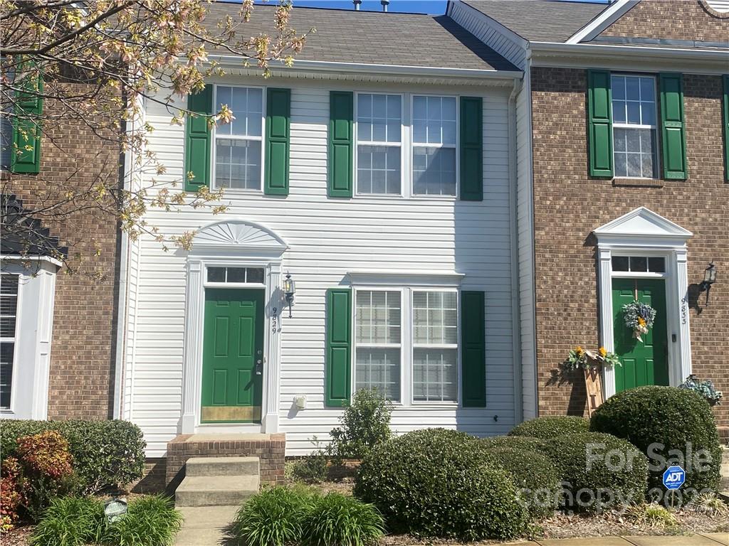 Property image 1 at 9829 Mallard Glen Drive, Charlotte, NC 28262