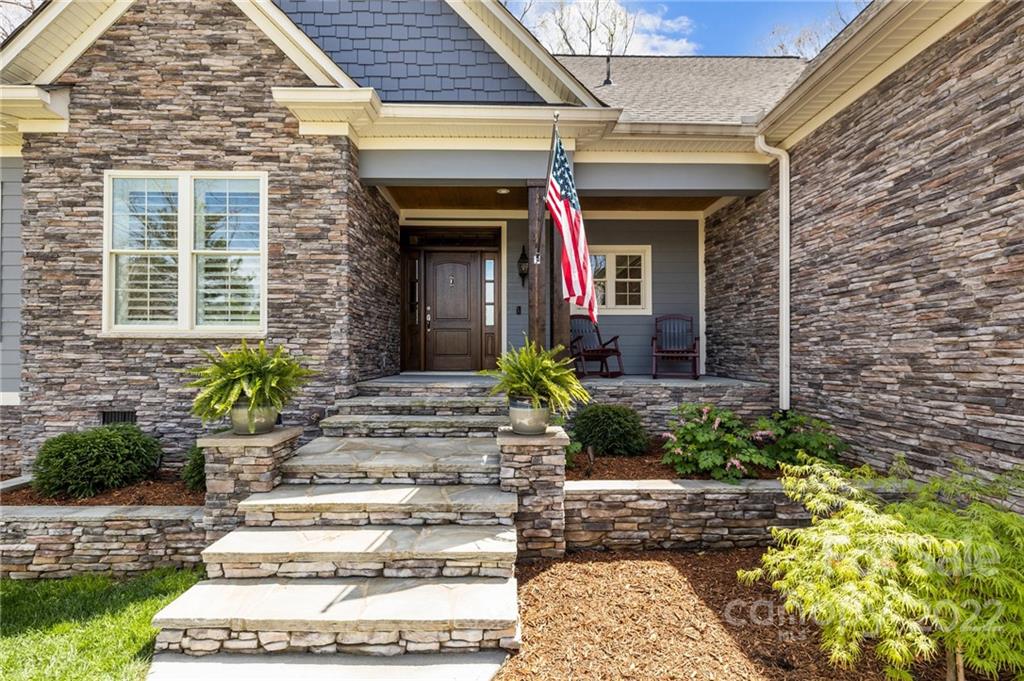 Property image 1 at 161 Greenbay Road, Mooresville, NC 28117