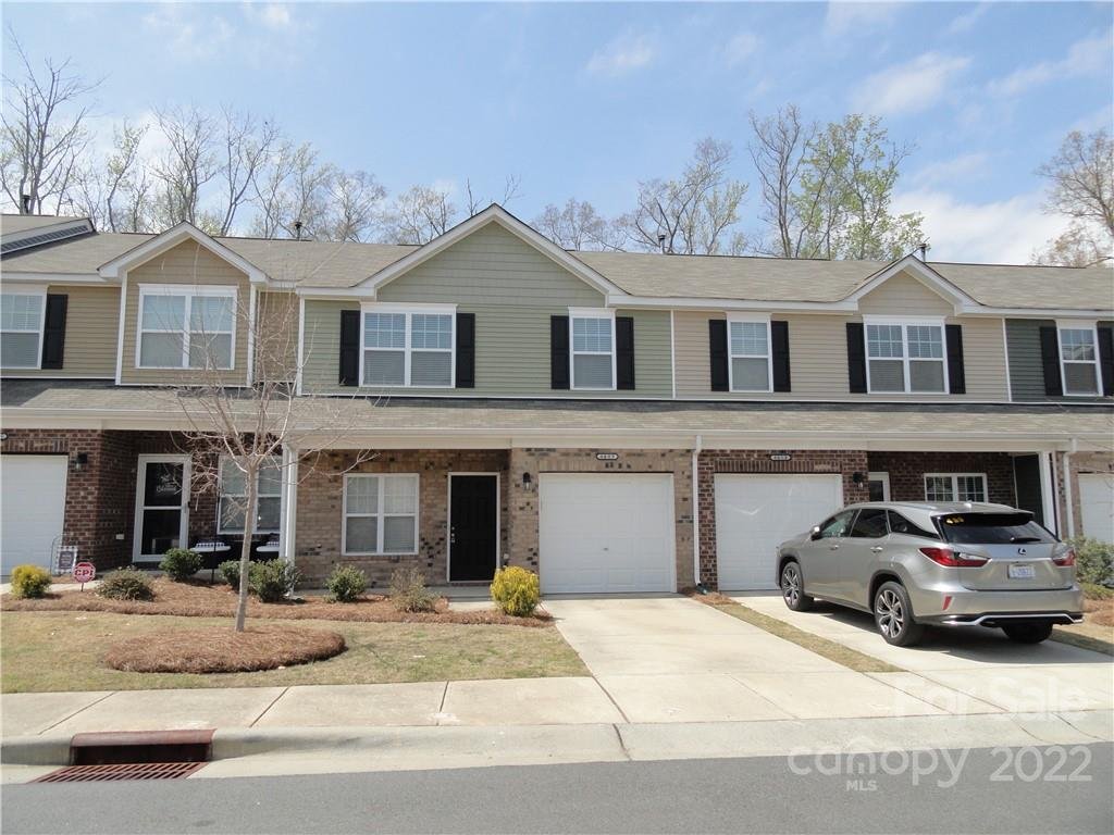 Property image 1 at 8409 Summerford Drive, Charlotte, NC 28269