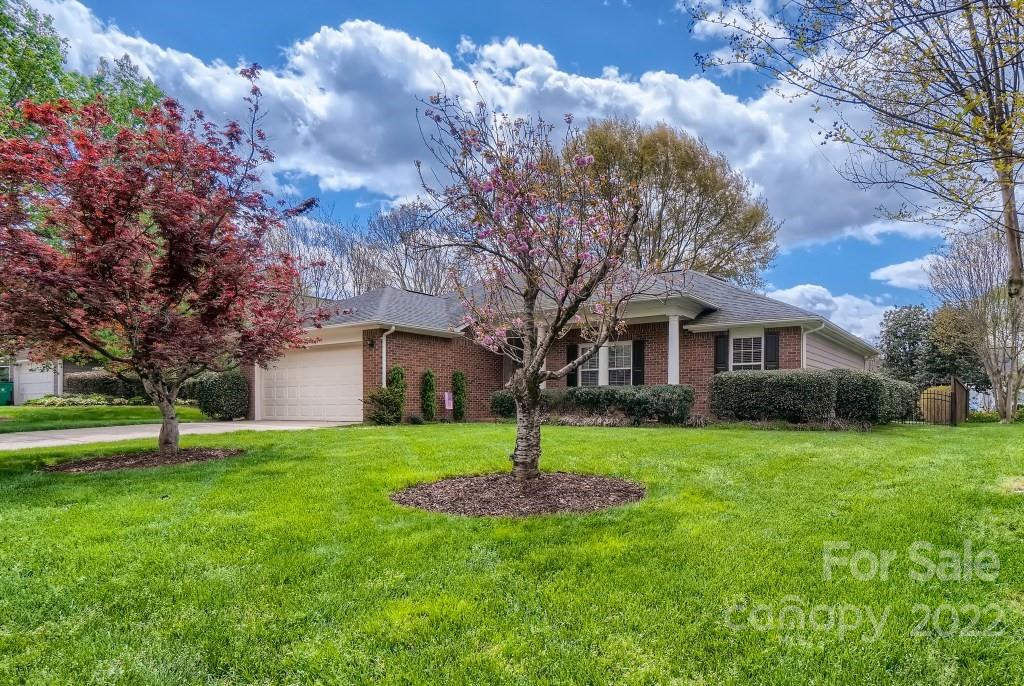 Property image 1 at 6812 Oldecastle Court, Charlotte, NC 28277