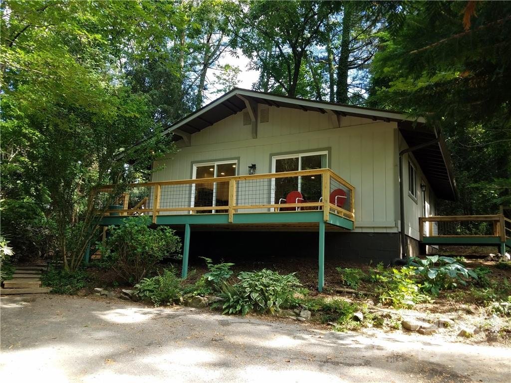 Property image 1 at 110 Virginia Avenue, Hendersonville, NC 28739