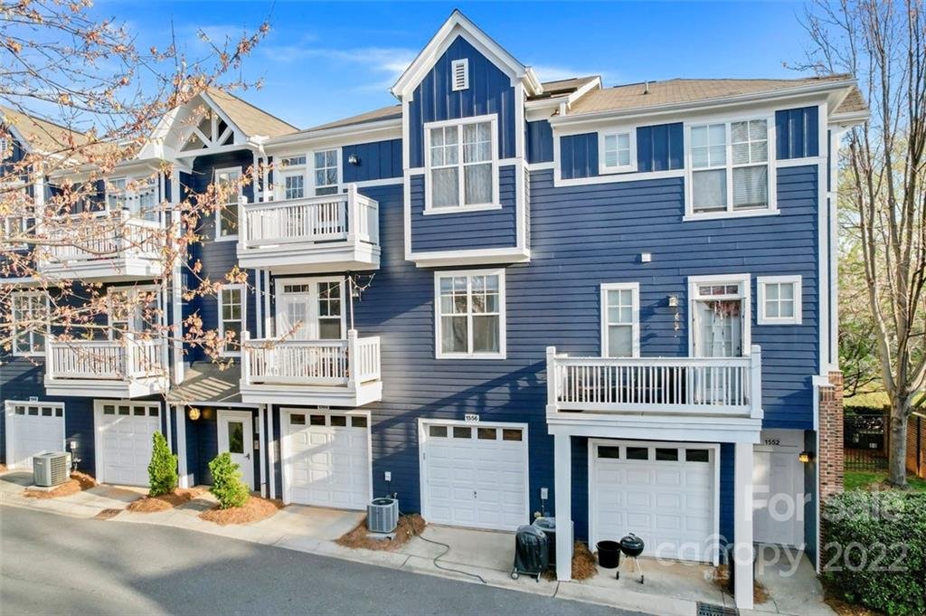 1556 Walnut View Drive