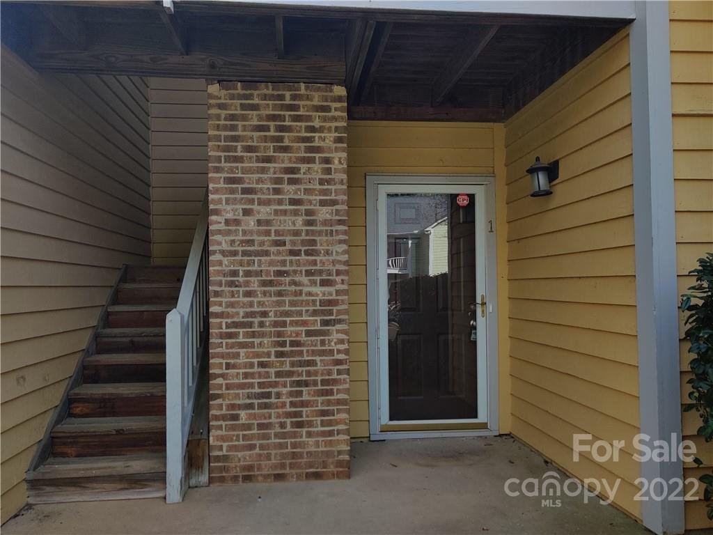 Property image 1 at 3224 Selwyn Farms Lane, Charlotte, NC 28209