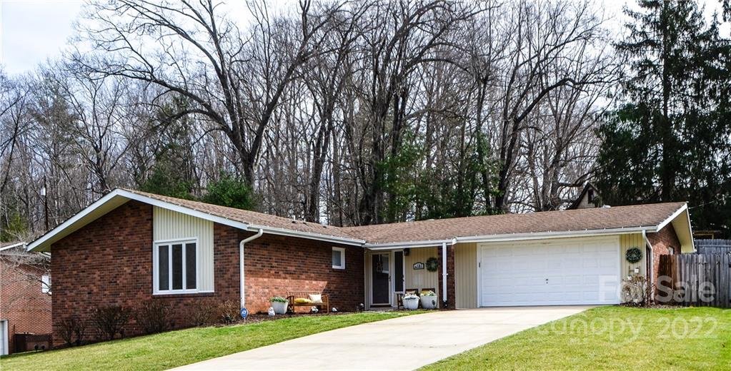 Property image 1 at 181 Auburn Park Drive, Waynesville, NC 28786