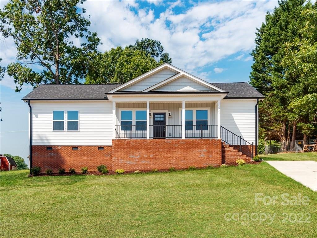 Property image 1 at 4321 Pinto Lane, Gastonia, NC 28052