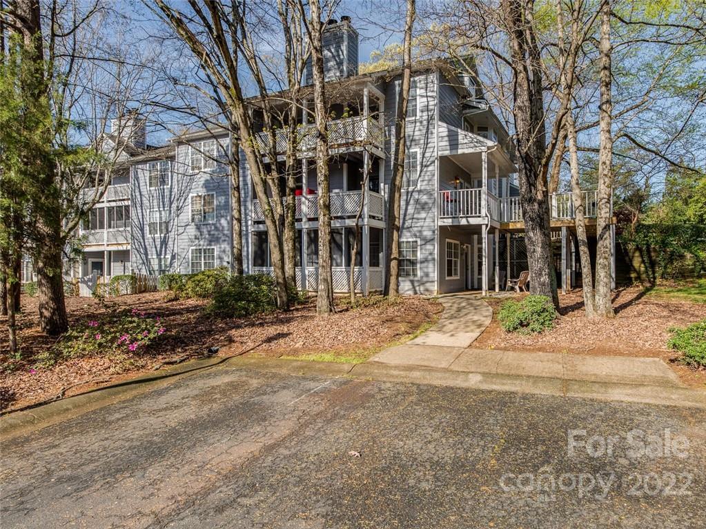 Property image 1 at 6012 Pinebark Court, Charlotte, NC 28212