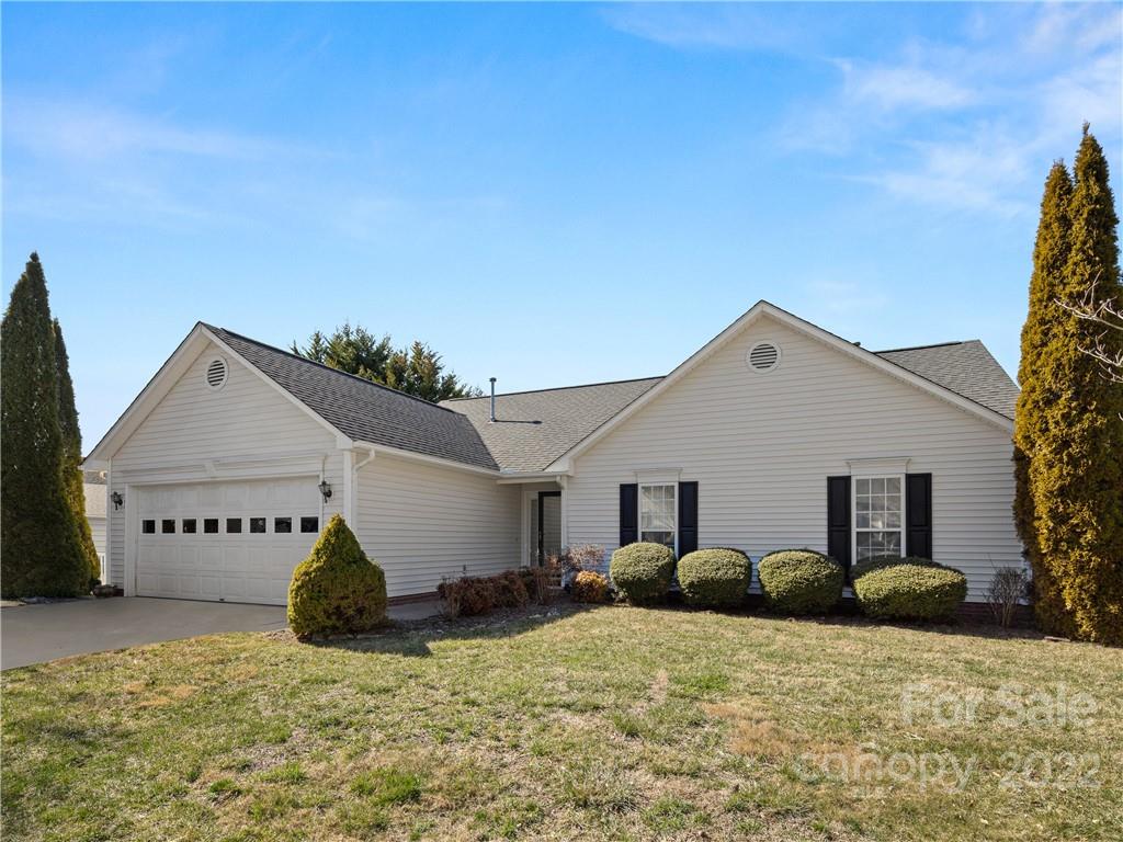 Property image 1 at 103 Briarbrook Road, Fletcher, NC 28732