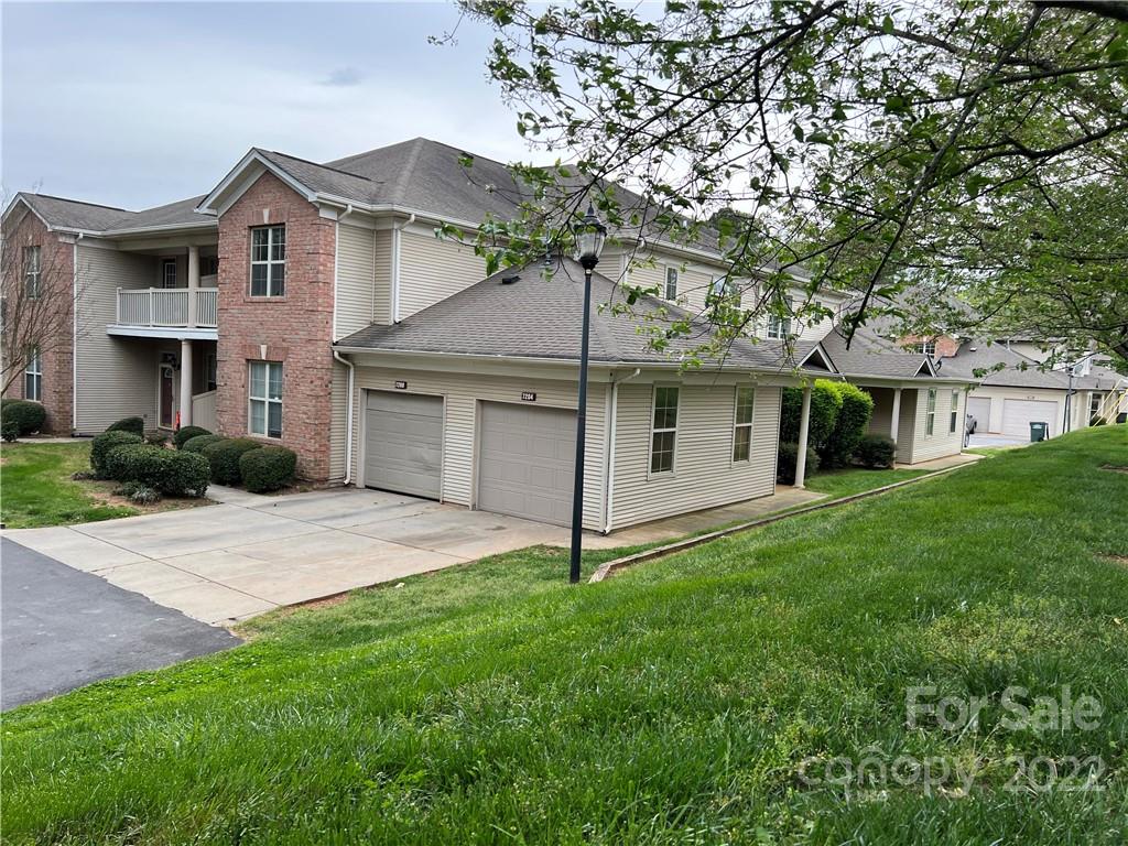 7204 Michaels Landing Drive