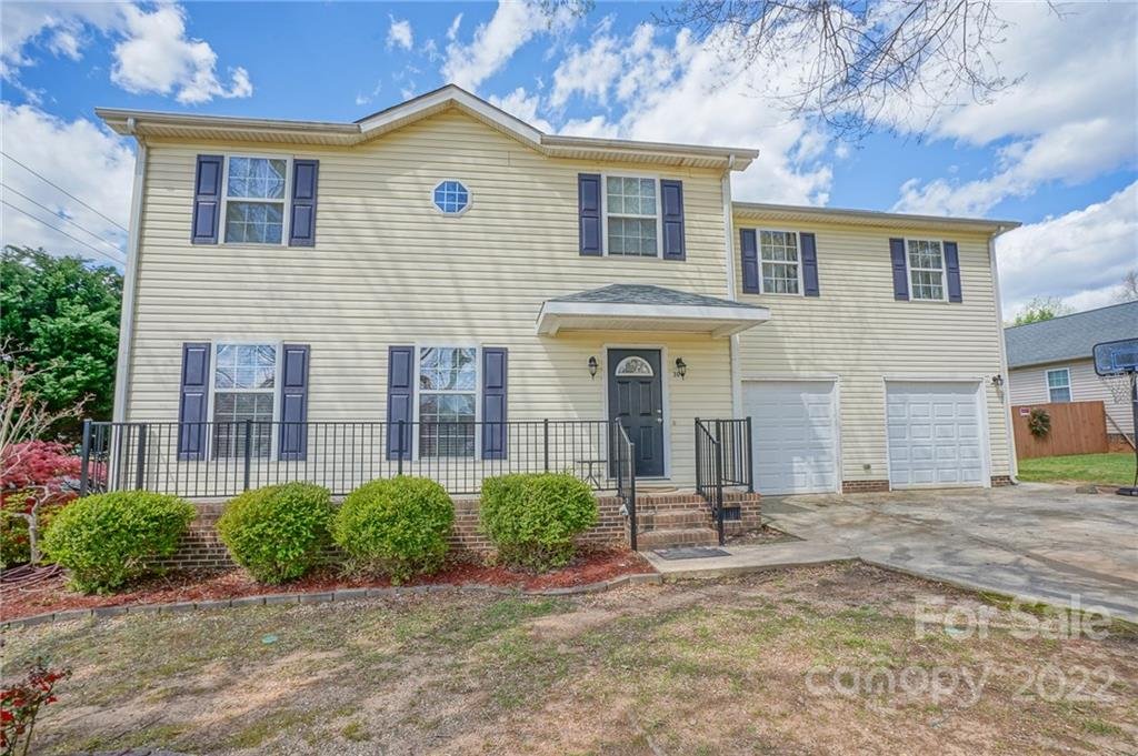 Property image 1 at 303 Buford Drive, Landis, NC 28088