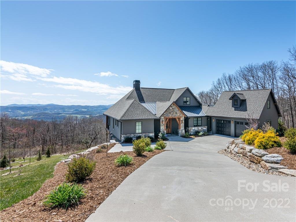 Property image 1 at 261 Dancing Bear Drive, Hendersonville, NC 28792