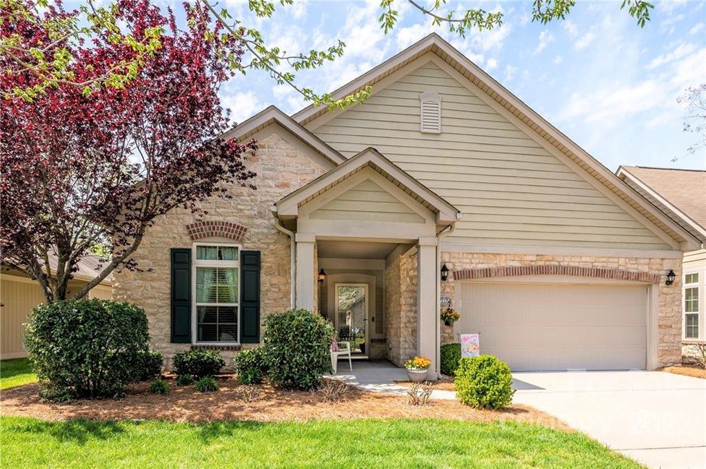 Property image 1 at 4410 Parkgate Drive, Matthews, NC 28105