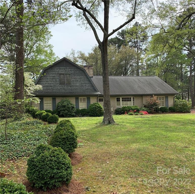 127 Forest Hills Drive