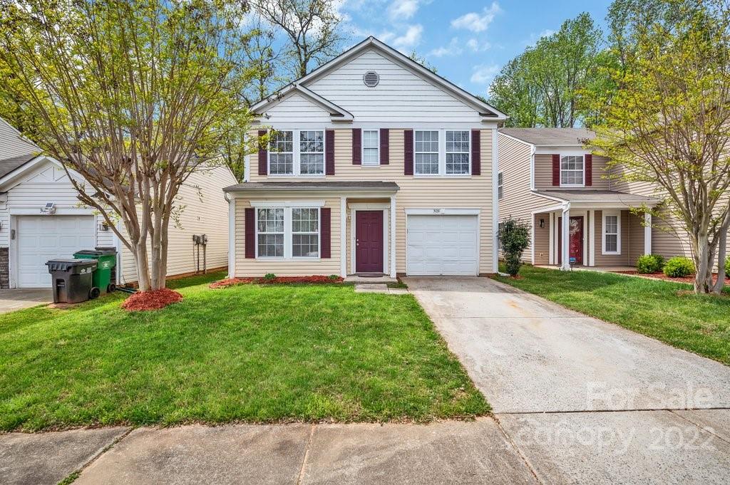 Property image 1 at 3031 Meadow Knoll Drive, Charlotte, NC 28269